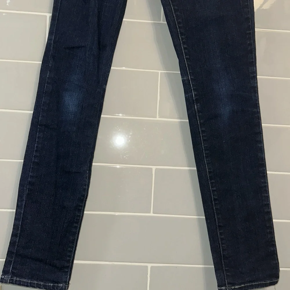 Levi’s High Rise Demi Curve Jeans - Picture 5 of 17